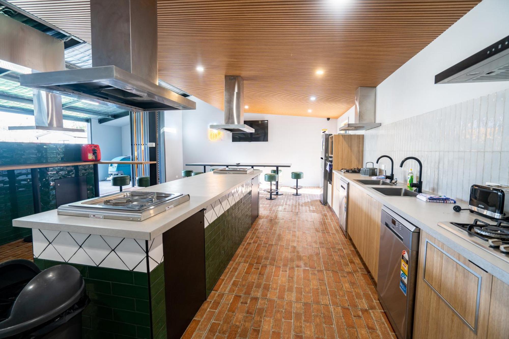 Big4 Yarra Valley Park Lane Holiday Park Хилсвилл Экстерьер фото